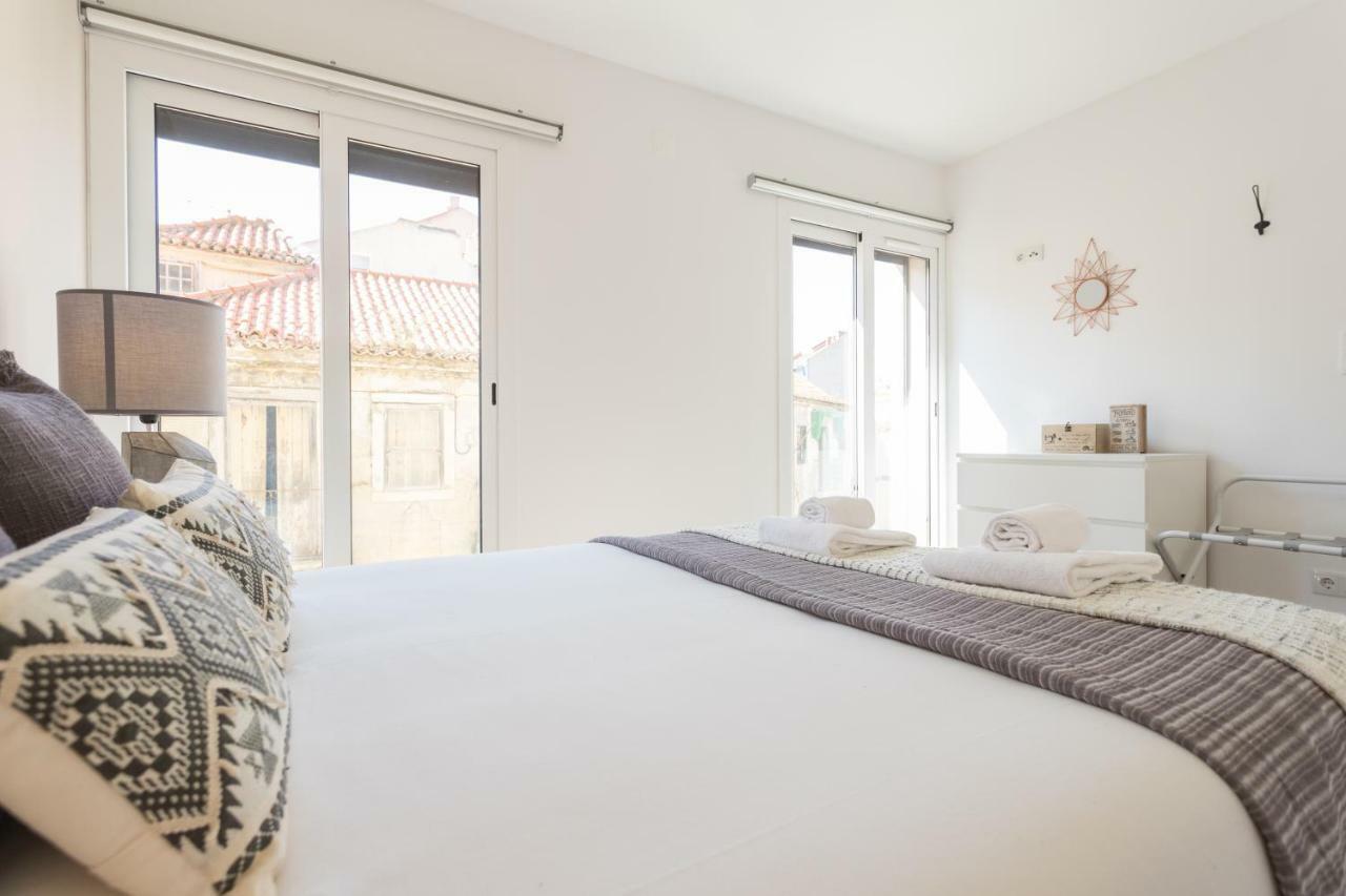 Alfama Lounge Three-Bedroom Apartment W/ River View And Parking - By Lu Holidays Lisbona Esterno foto